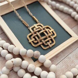 Vintage Golden Knot Pendant Necklace